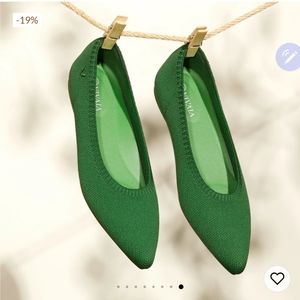 Vivaia Conscious Comfort Aria 5° Ballet flats. Pointed toe, Forest green…